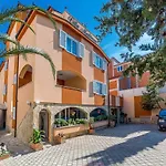 Hotel Mediteran Okrug Gornji