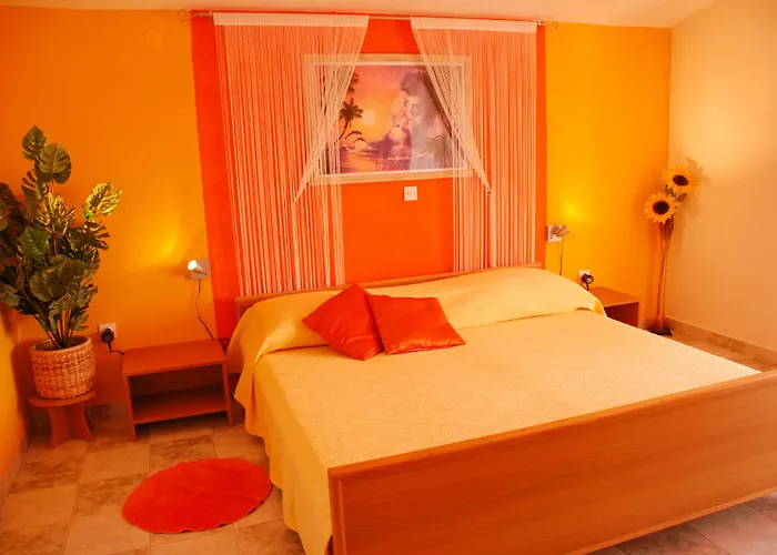 Hotell Mediteran Okrug Gornji