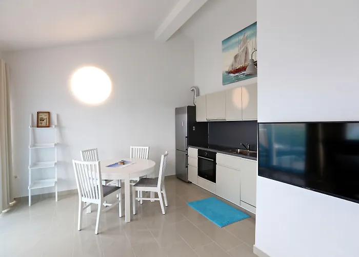 Mediteran Hotell Okrug Gornji