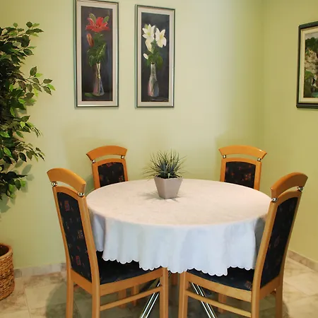 Hotel Mediteran Okrug Gornji